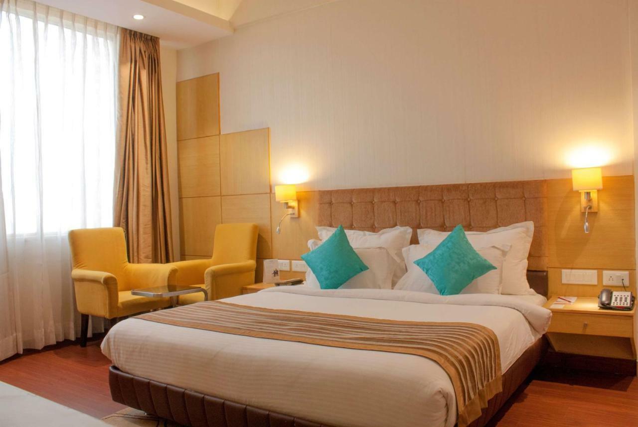 Отель Ramada Нимрана Экстерьер фото