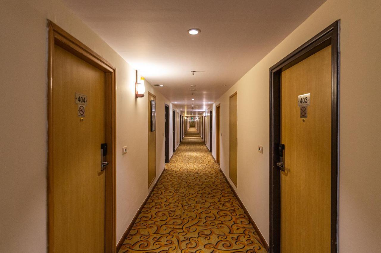 Отель Ramada Нимрана Экстерьер фото